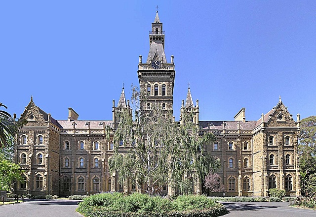 Đại học Melbourne tại Úc - top trường đại học thế giới 